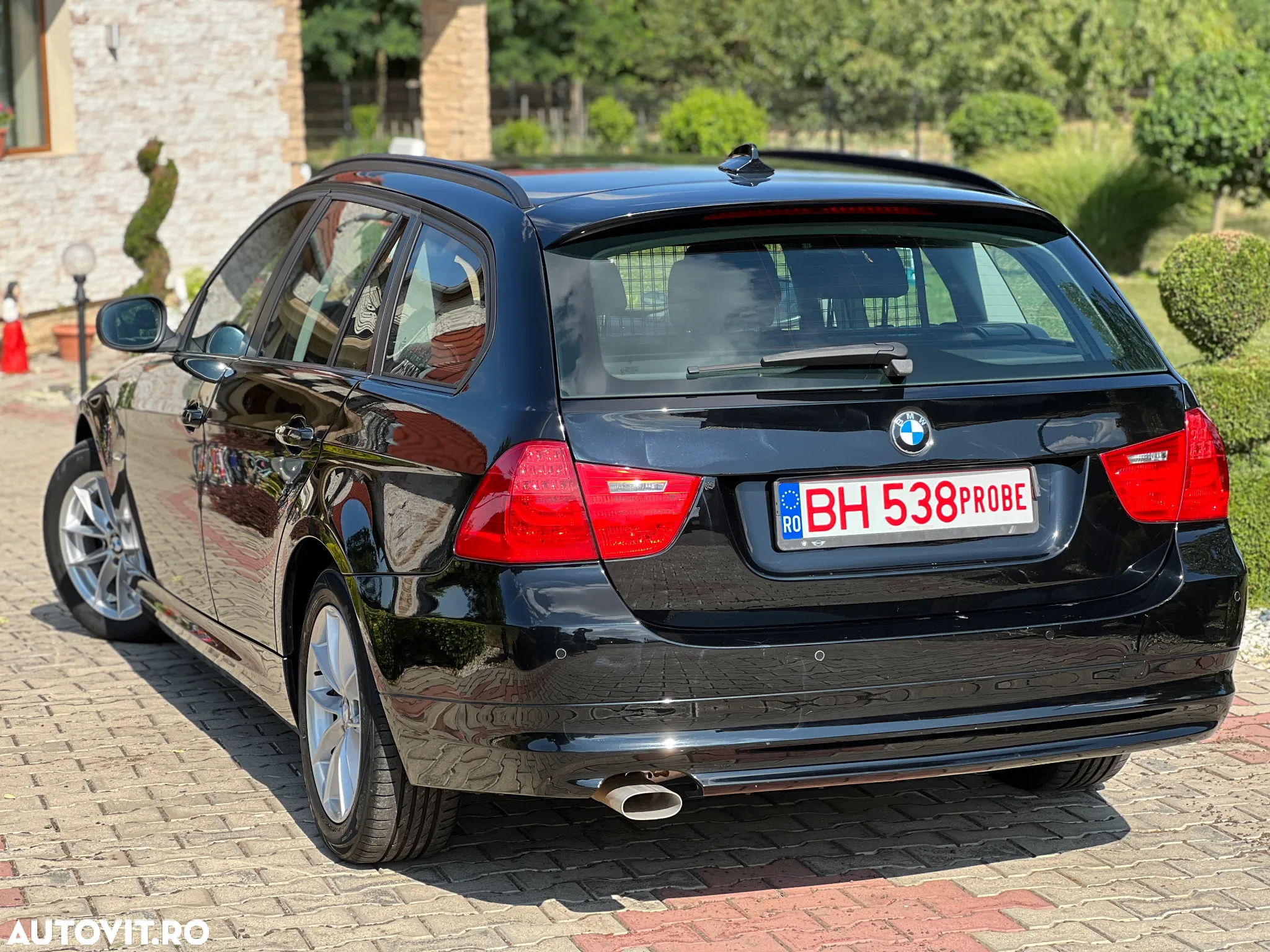 BMW Seria 3 318d DPF Touring - 4