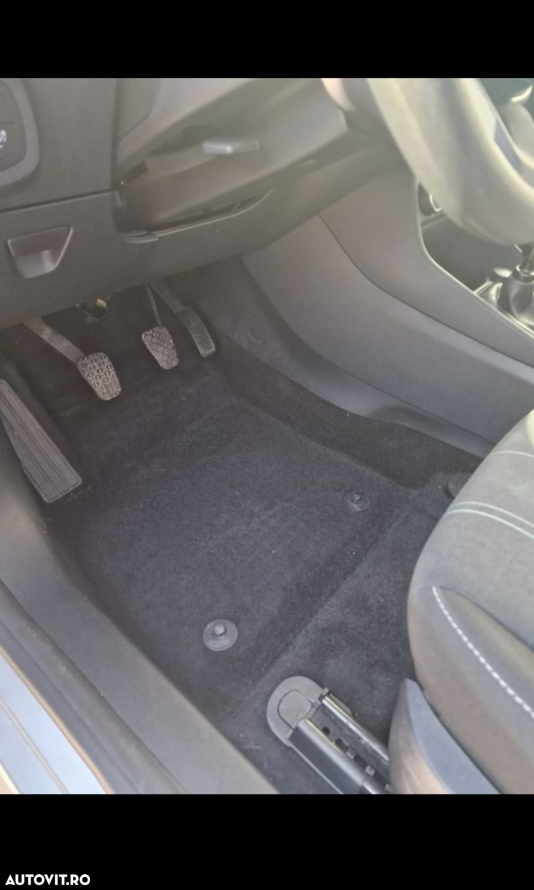Ford Fiesta - 12