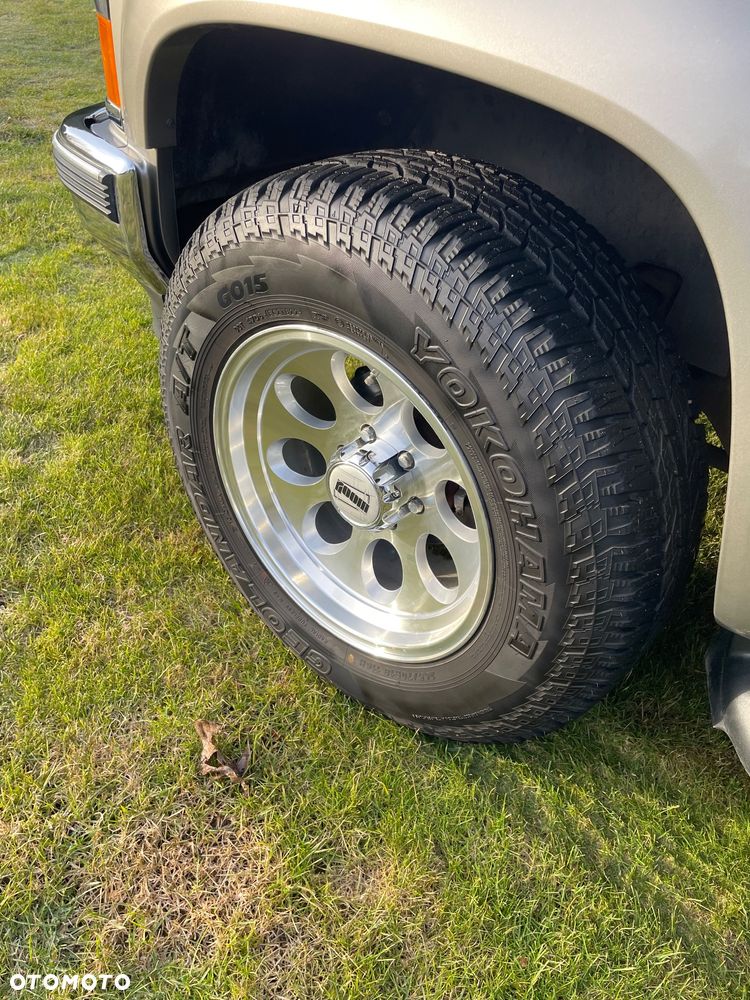 Chevrolet Suburban - 7