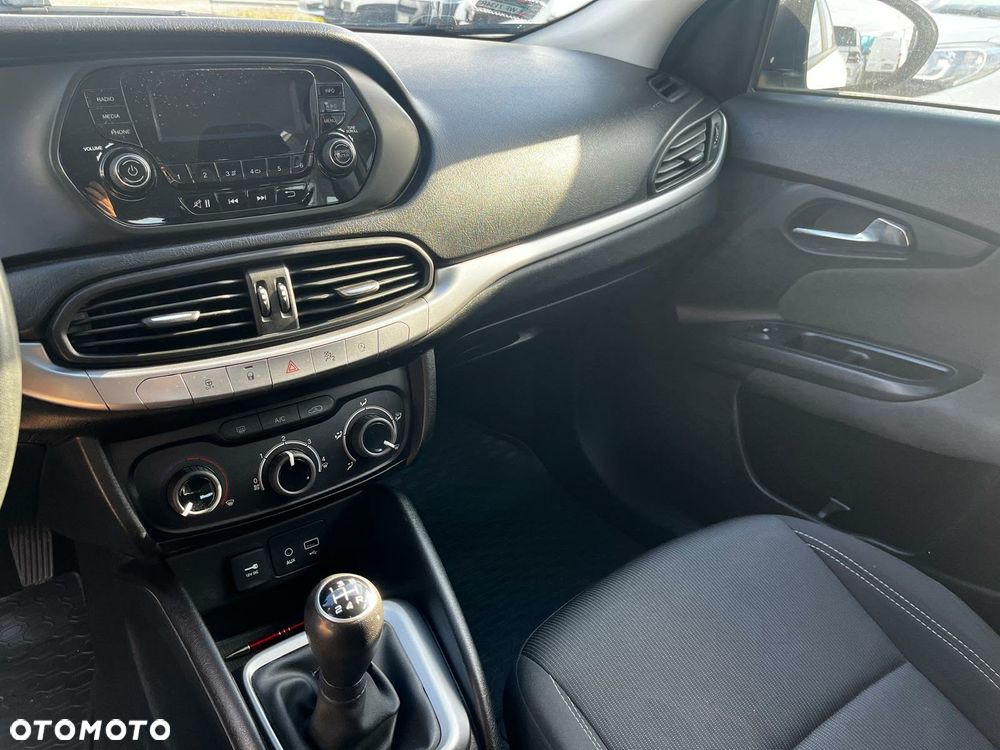 Fiat Tipo 1.3 MultiJet 16v Easy - 7