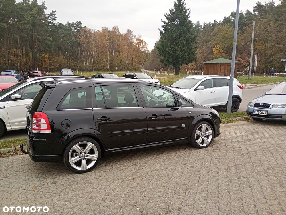 Opel Zafira 2.2 Cosmo - 11