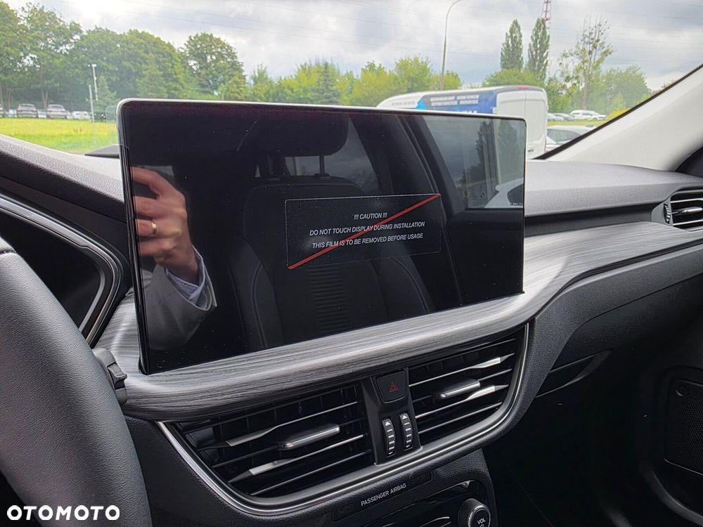 Ford Kuga - 24