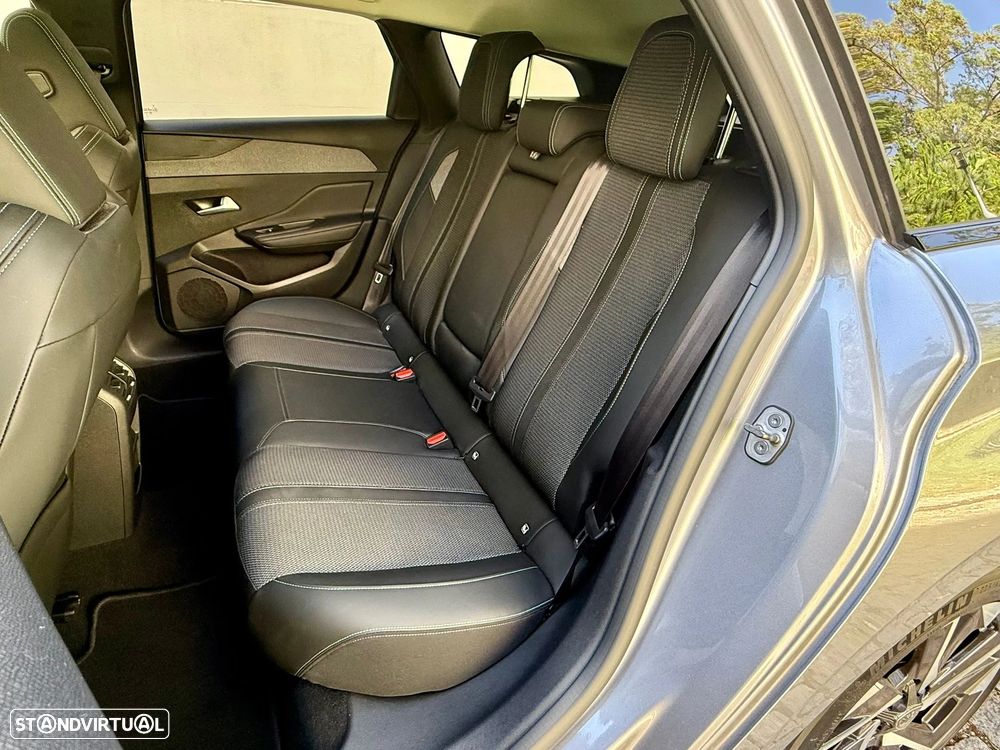 Peugeot 308 SW PureTech 130 Stop & Start Allure - 11