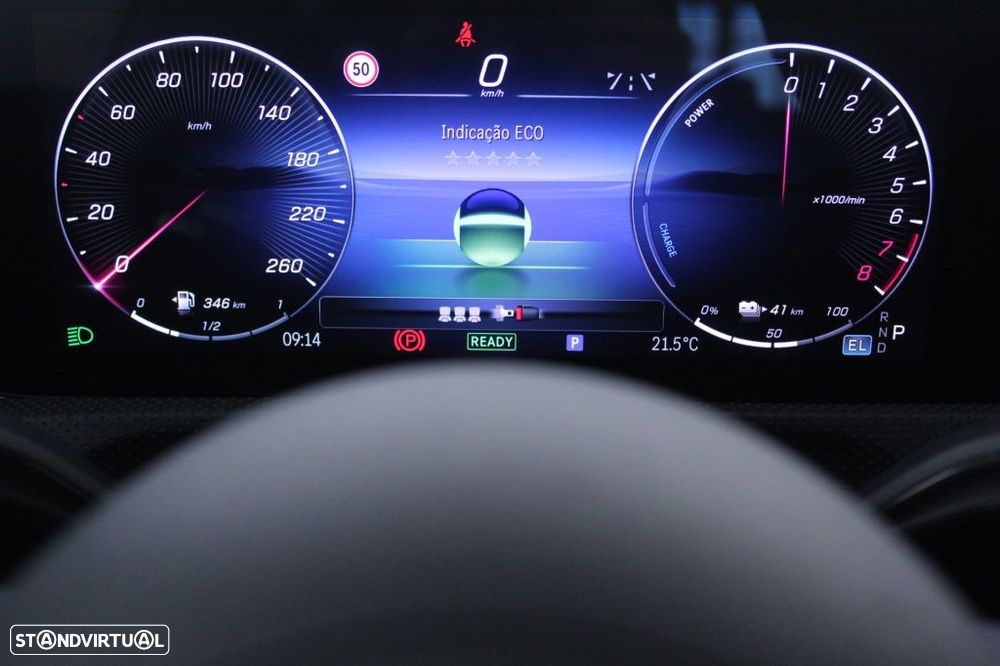 Mercedes-Benz A 250 e AMG Line - 26