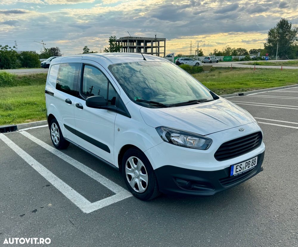 Ford Transit Courier - 1