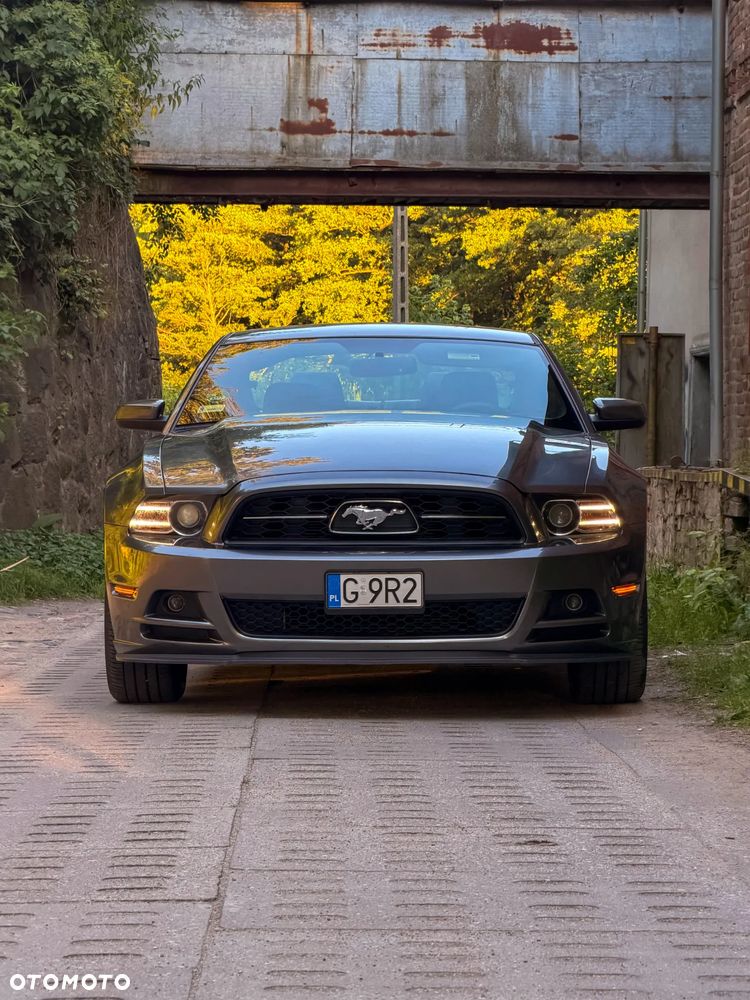 Ford Mustang 3.7 V6 Premium - 2