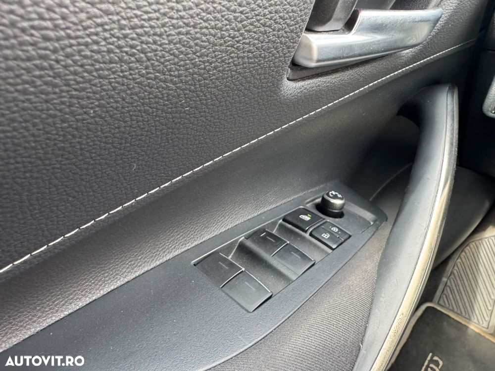 Toyota Corolla 1.8 HSD Active - 20