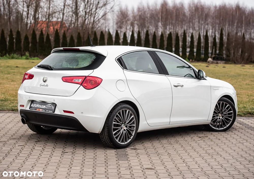 Alfa Romeo Giulietta - 11