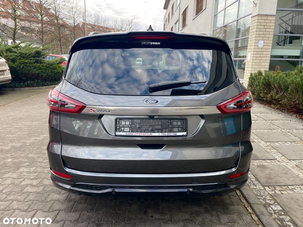 Ford S-Max - 8