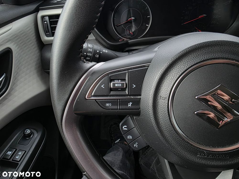 Suzuki Swift 1.2 Dualjet SHVS Premium Plus - 14
