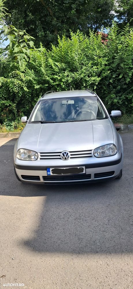 Volkswagen Golf - 4