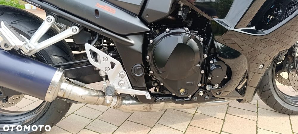 Suzuki GSX - 26