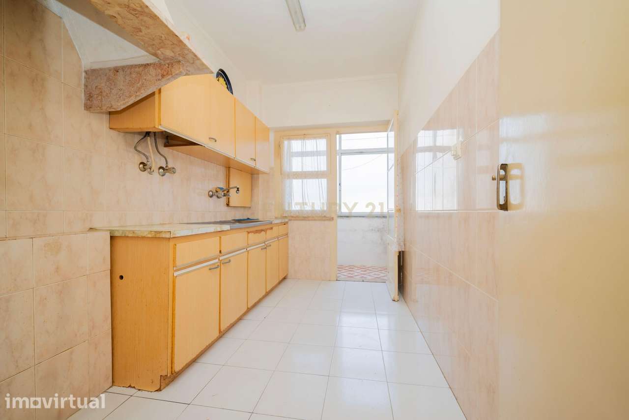 Oportunidade Investimento - Apartamento T2 | Mercês | Algueirão Mem Ma - Grande imagem: 4/24