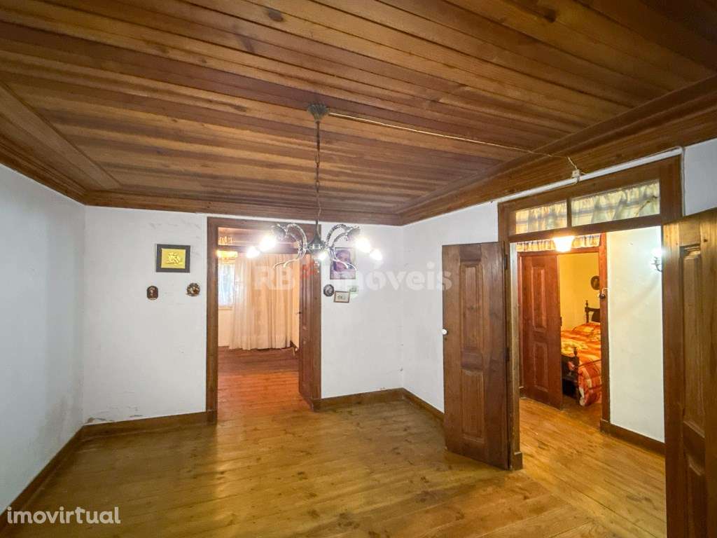 2 Moradias com espaço exterior em Ferreira Zêzere - Grande imagem: 4/60