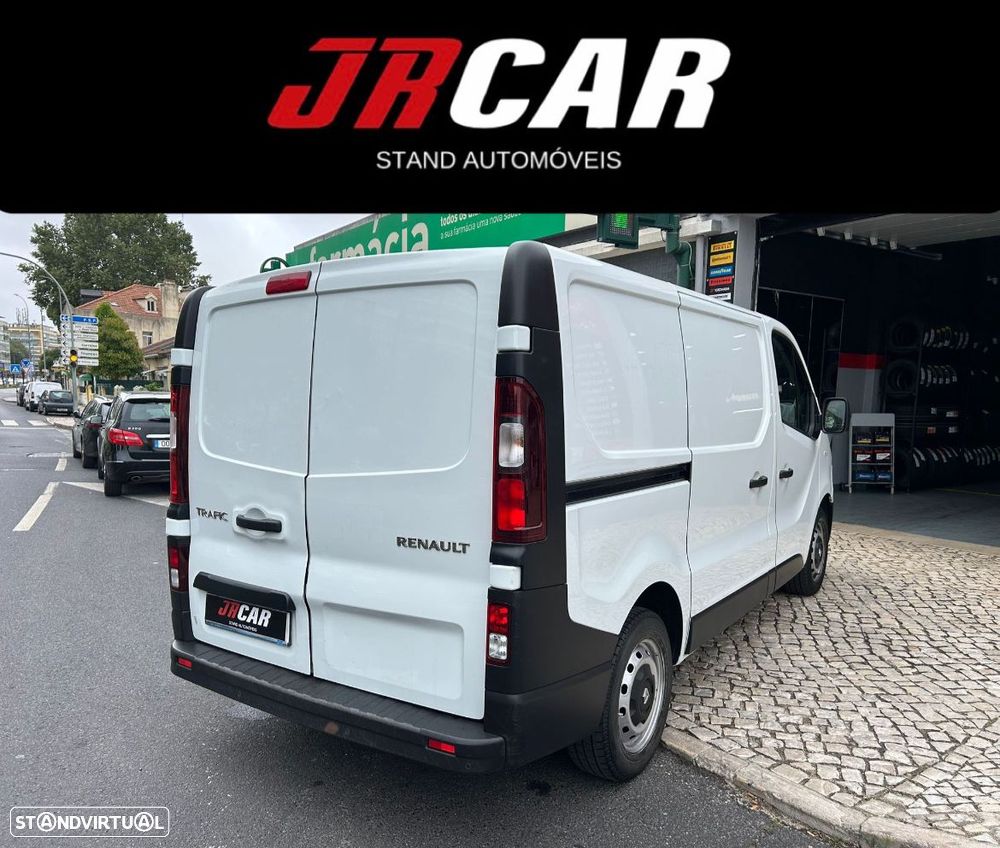 Renault Trafic - 19