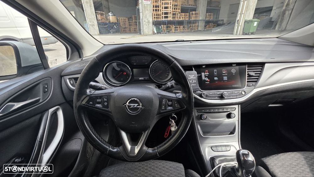 Opel Astra Sports Tourer 1.6 D S&S Dynamic - 9