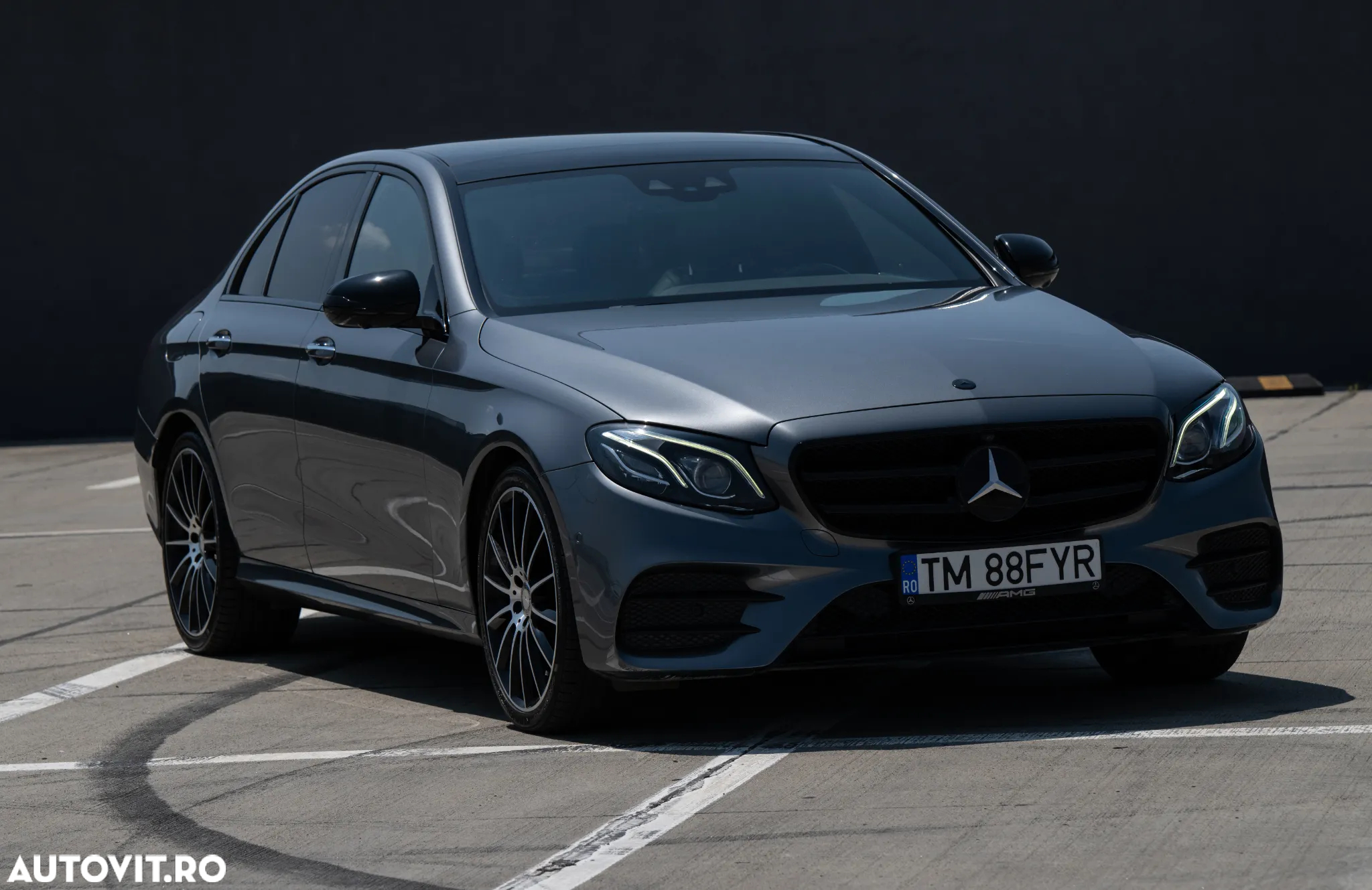 Mercedes-Benz E 220 d 9G-TRONIC AMG Line - 30