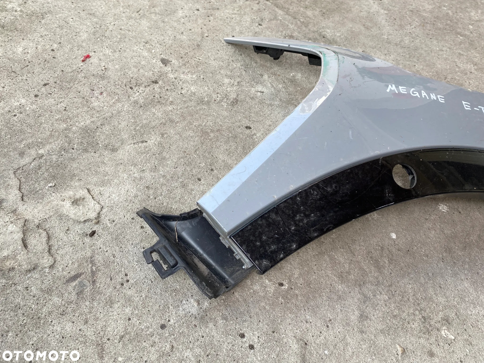 Renault Megane E-Tech Listwa zderzaka przód 622231289R - 3