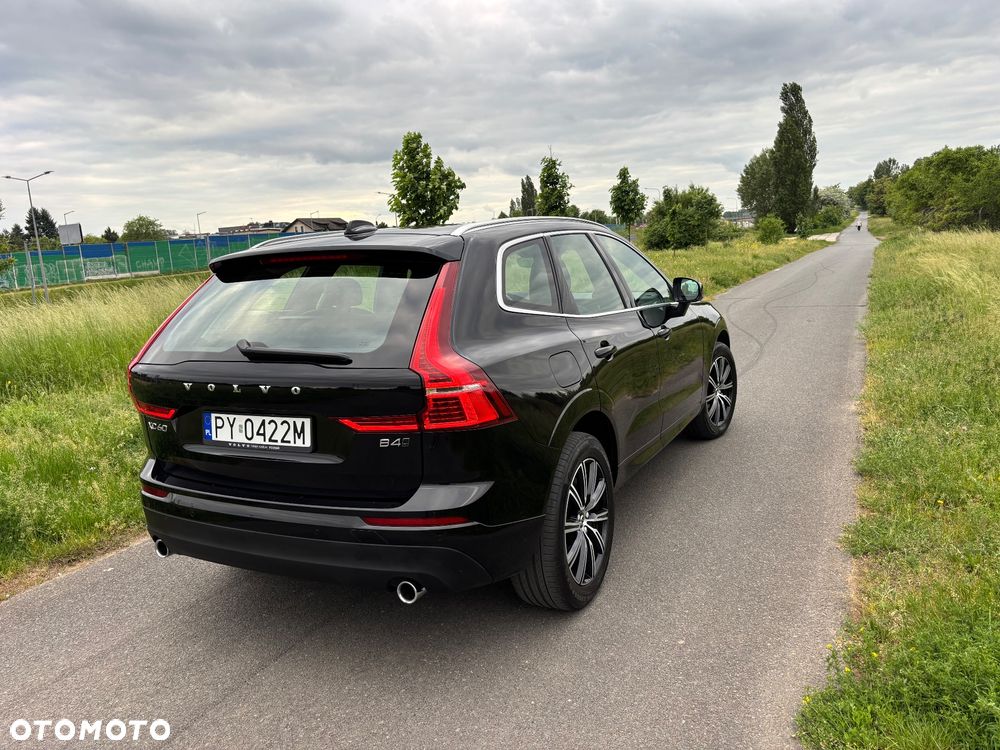 Volvo XC 60 B4 D AWD Momentum Pro - 35