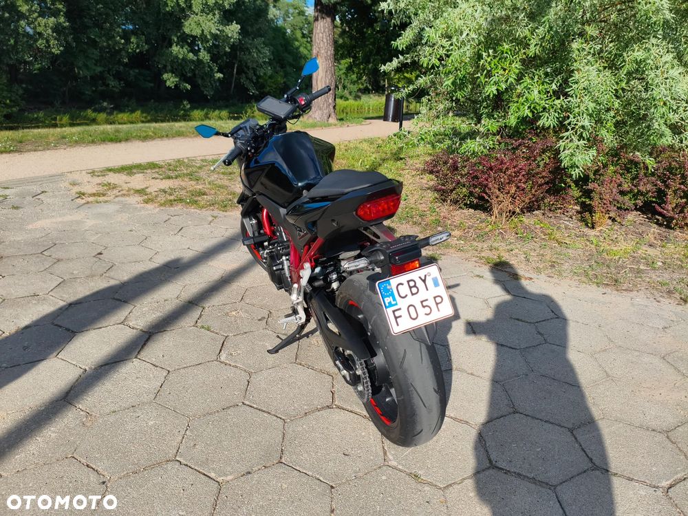 Honda Hornet - 4