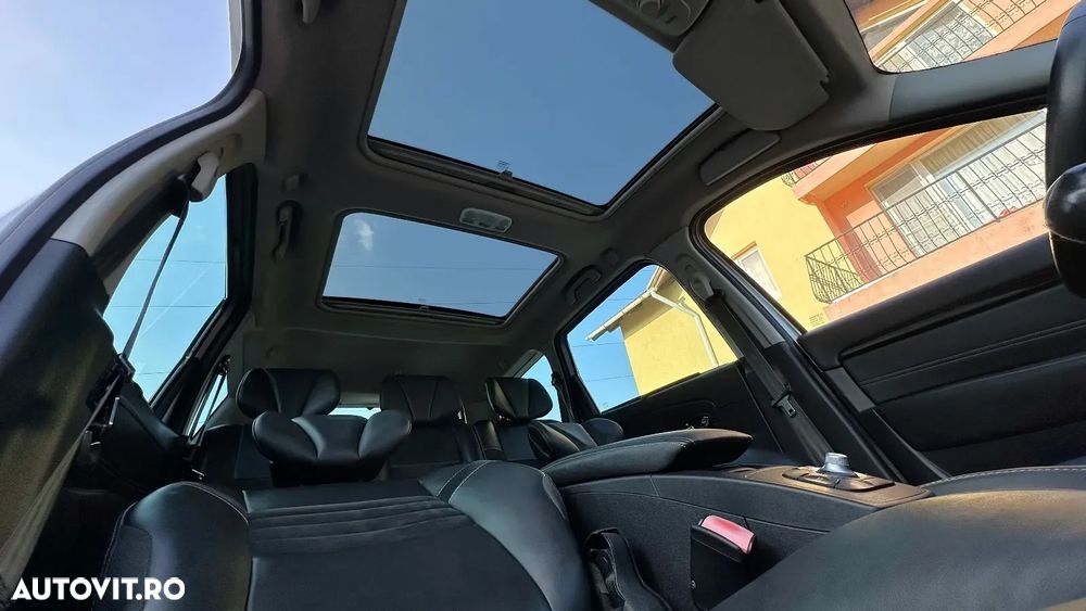 Renault Grand Scenic ENERGY dCi 130 Start & Stop Bose Edition - 29