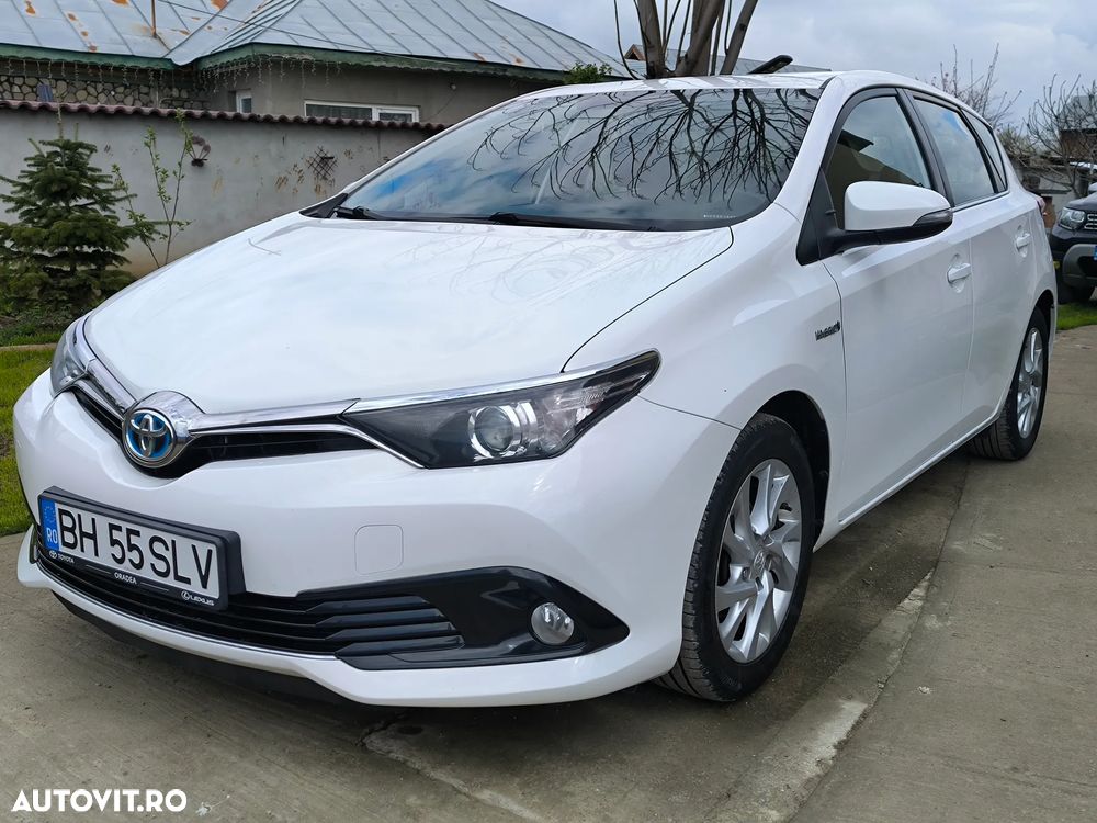 Toyota Auris - 1