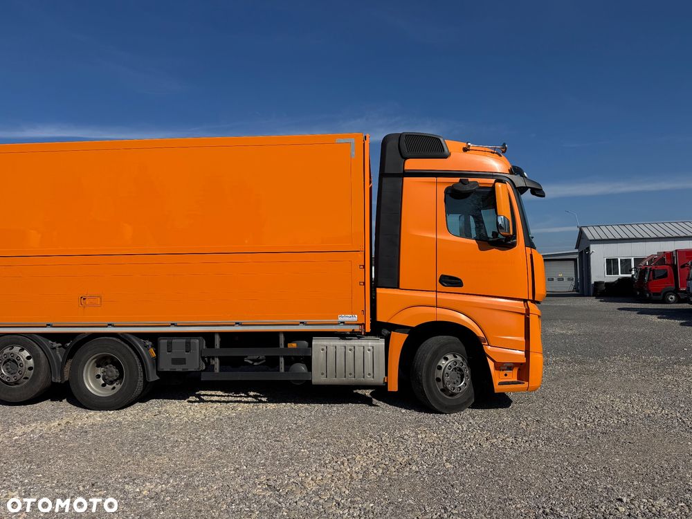 Mercedes-Benz Actros - 12