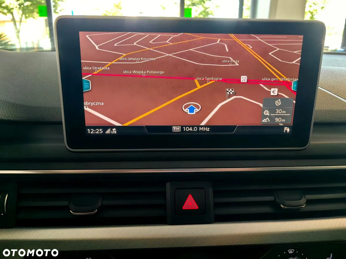 Audi A4 2.0 TFSI ultra Sport S tronic - 14