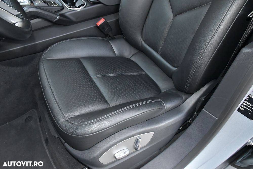 Porsche Cayenne - 15