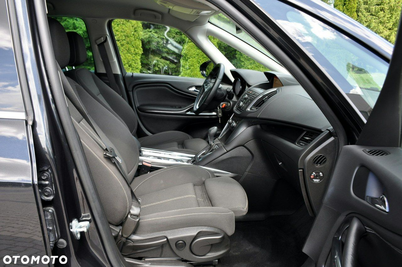 Opel Zafira - 16
