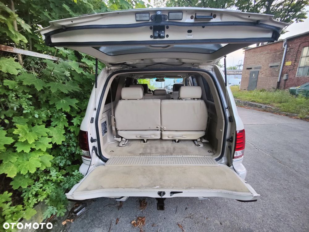 Lexus LX - 22