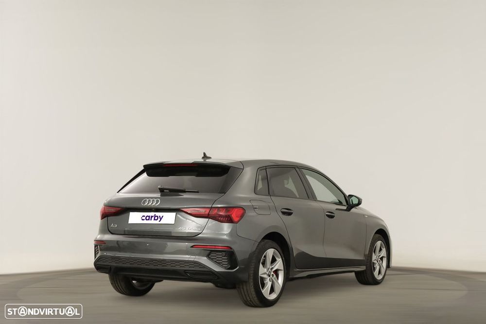 Audi A3 Sportback 45 TFSIe S line - 4
