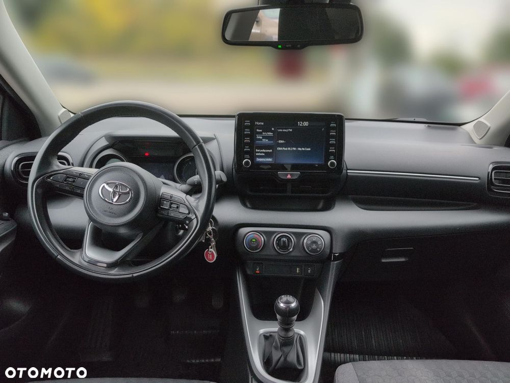 Toyota Yaris - 11