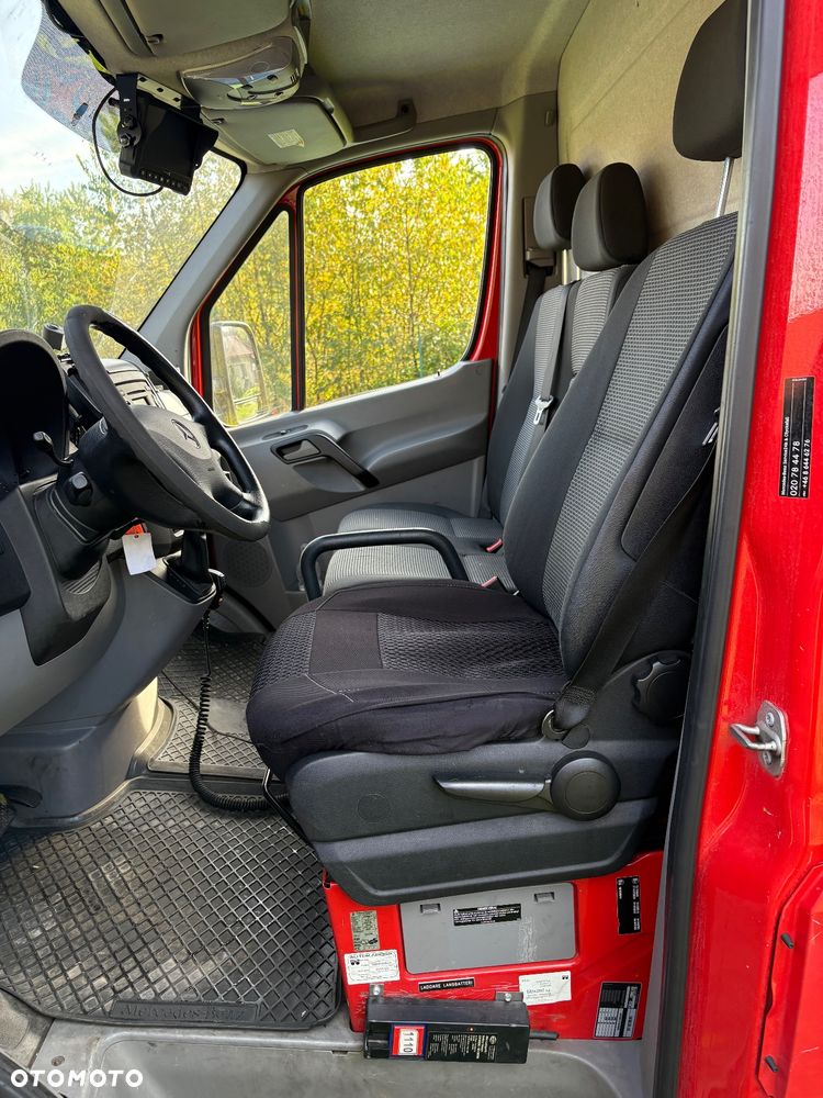 Mercedes-Benz Sprinter - 18