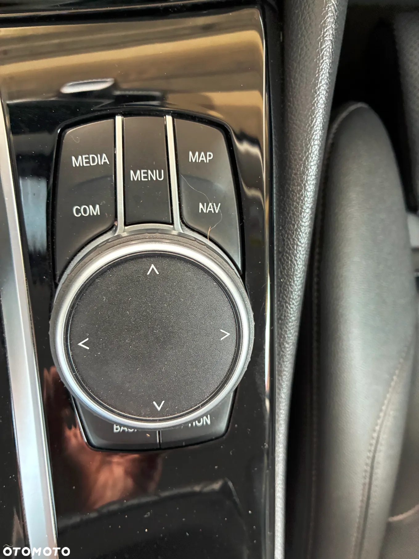 BMW Seria 5 520d - 29
