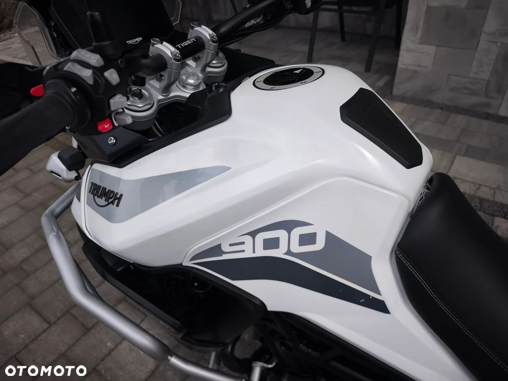 Triumph Tiger - 7