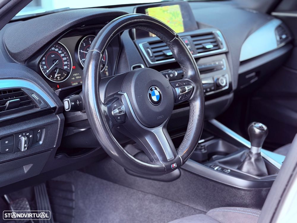 BMW 116 d Pack Desportivo M - 7