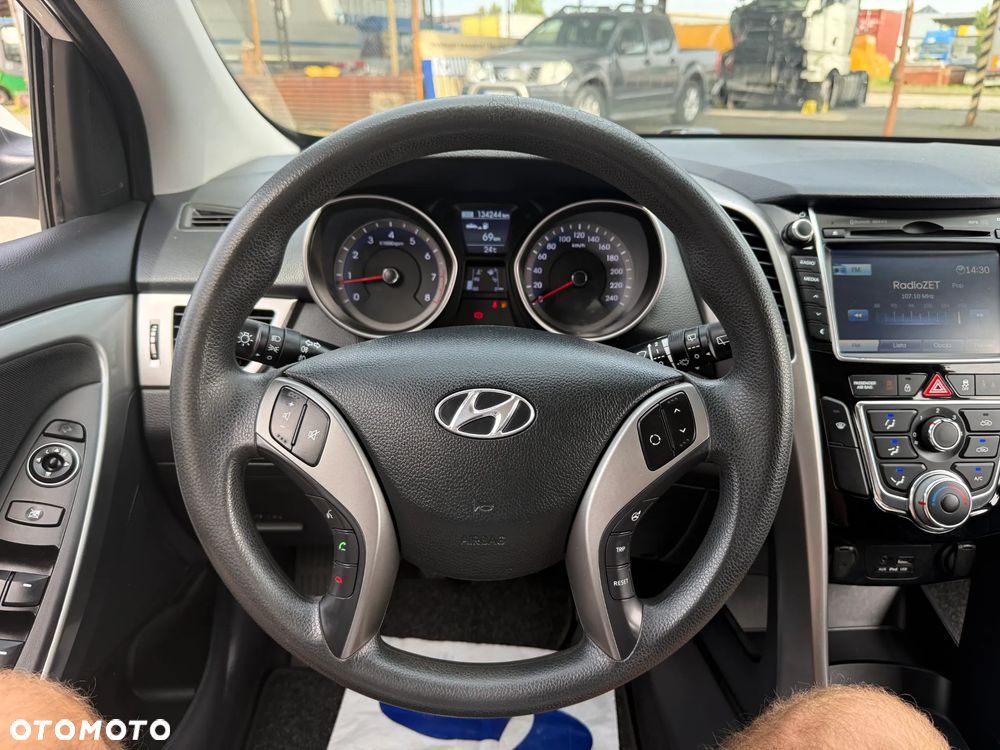 Hyundai i30 1.4 Comfort - 13