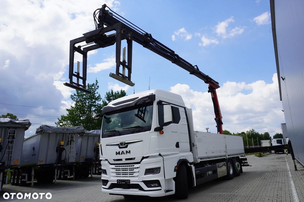 MAN TGX 26.510 6x2 / HDS Palfinger PK 22002-EH C / Zasięg 13 m / Udźwig 4650 kg / Rotator / pilot / Platforma 16 EPAL / oś skrętna_255412 - 9