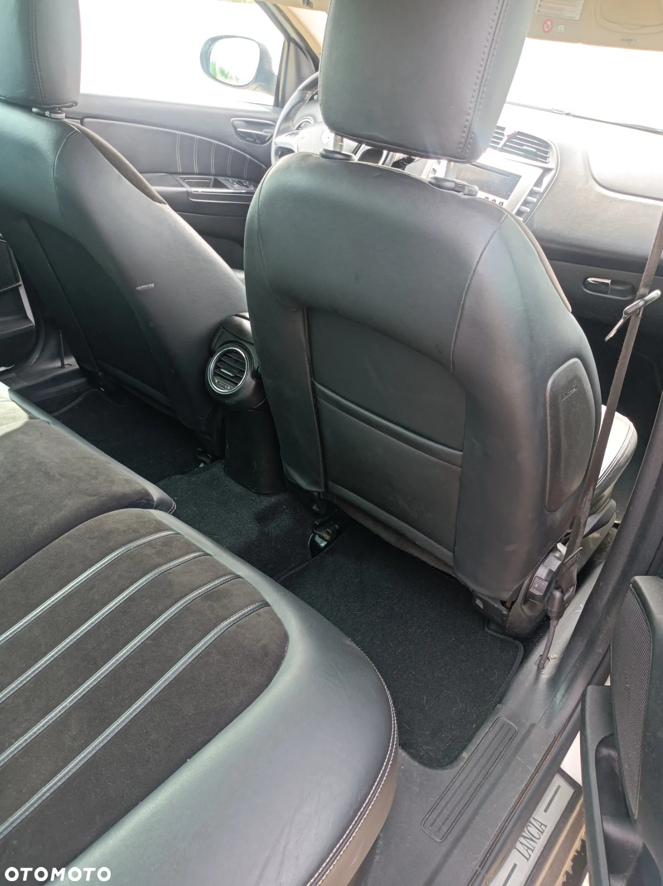 Lancia Delta 2.0 MultiJet 16v Oro - 33