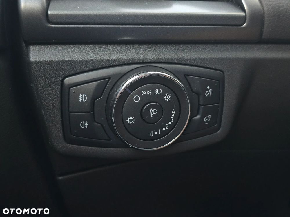 Ford Mondeo 2.0 EcoBlue Titanium - 28