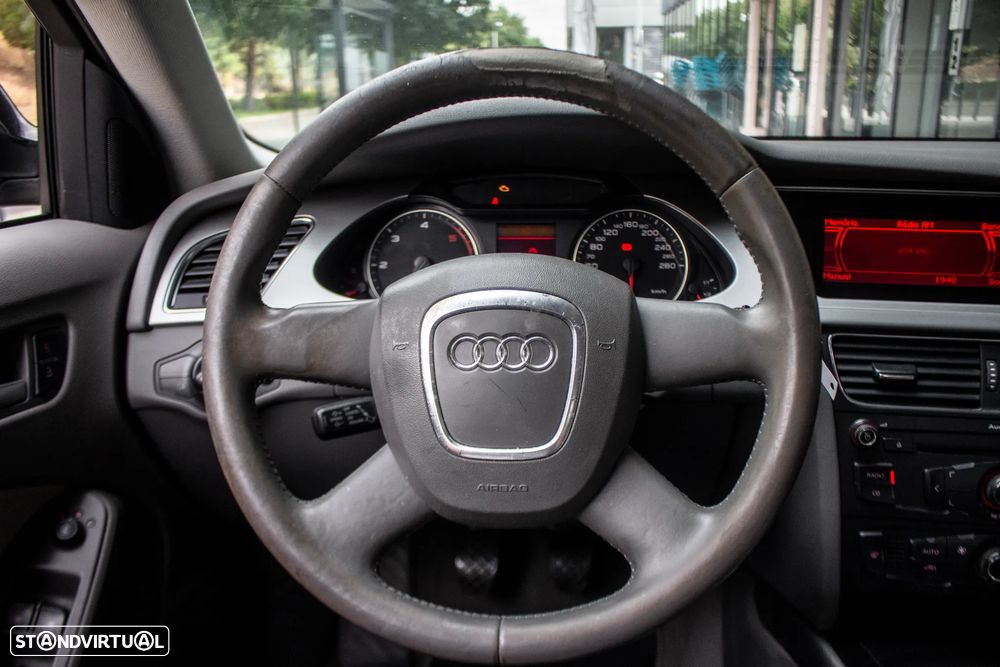 Audi A4 2.0 TDI DPF Ambition - 4