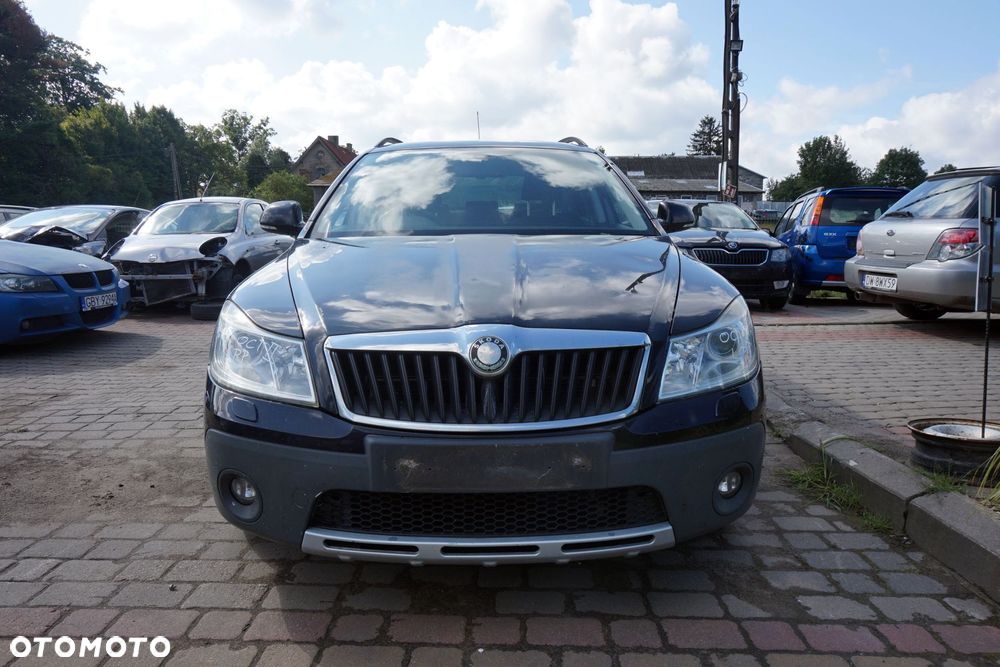 MASKA ZDERZAK BŁOTNIKI LAMPY OCTAVIA II 1Z5 LIFT 9910 SCOUT XENON UK SKODA 2008-2013 CZARNY PRZÓD KOMPLETNY - 1