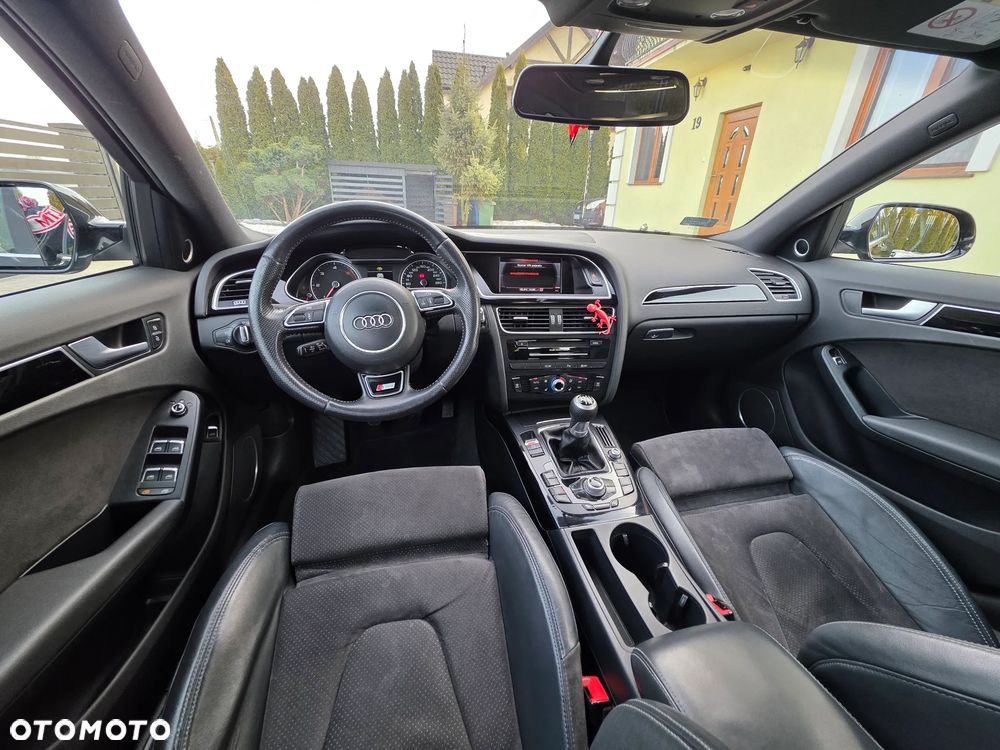 Audi A4 Avant 2.0 TDI - 28