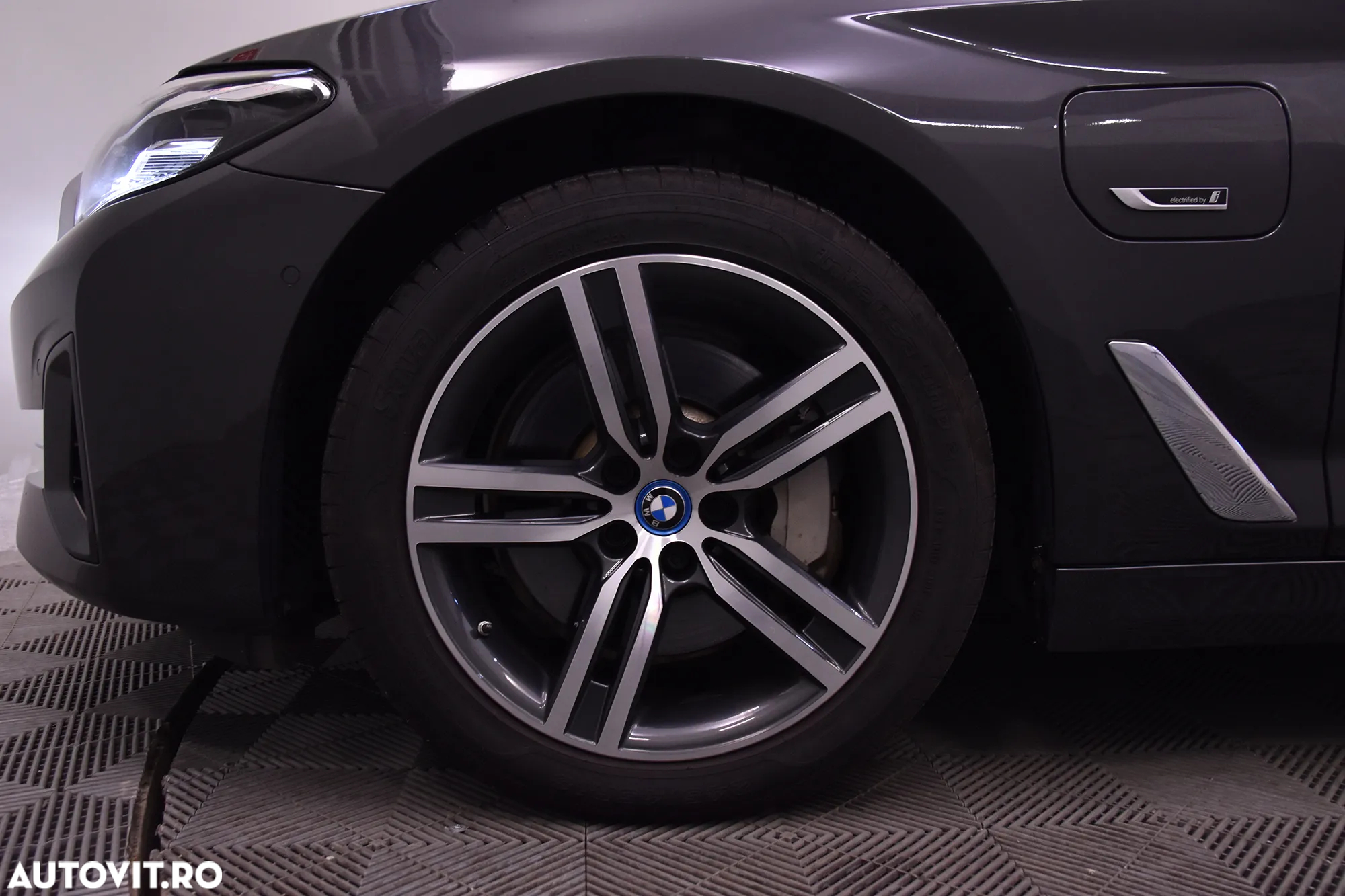 BMW Seria 5 - 12