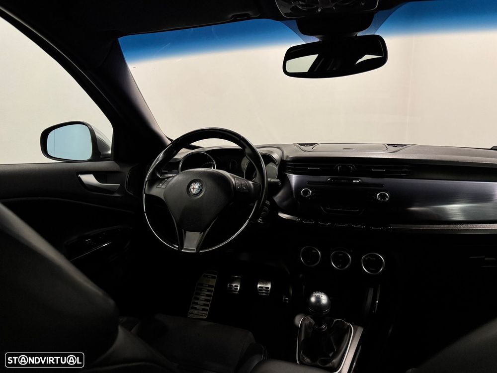 Alfa Romeo Giulietta 1.6 JTDm Distinctive - 27