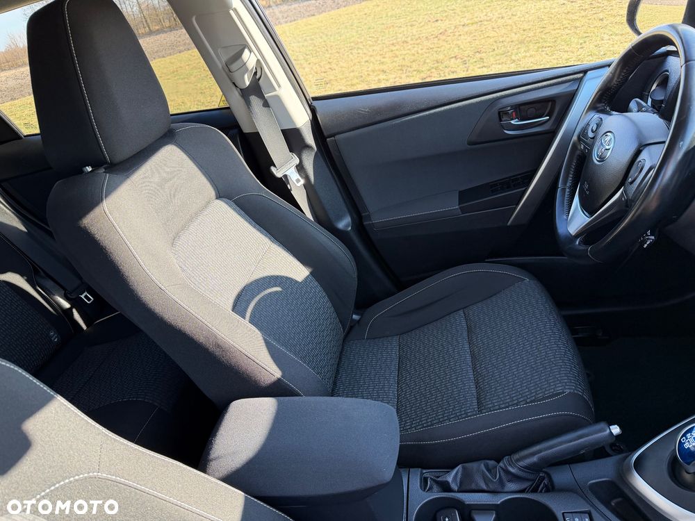 Toyota Auris - 13