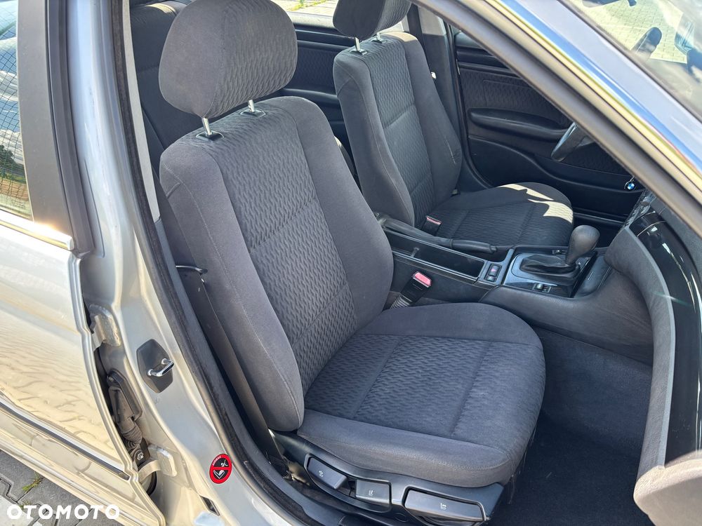 BMW Seria 3 - 29