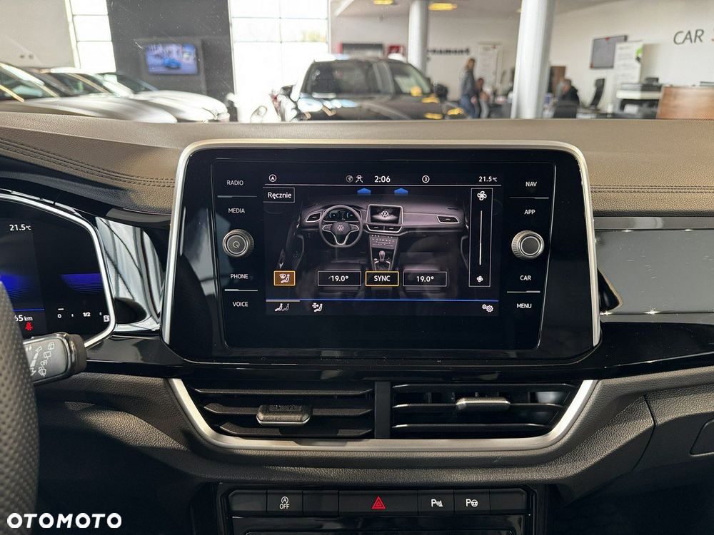 Volkswagen T-Roc - 29