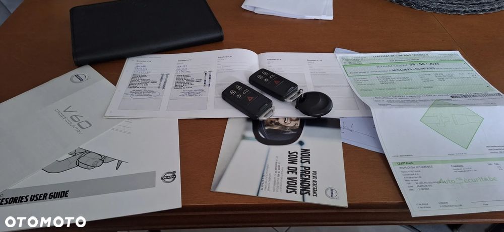 Volvo V60 Cross Country D3 Drive-E Summum - 37